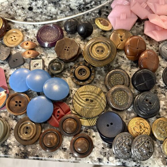 2lb+ Vintage MOP Pearl Shell Buttons Metal Wood Plastic Shapes Fun White - Picture 4 of 9